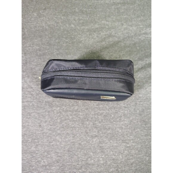 DELTA ONE TUMI  Traveling Soft Case Amenity Kit NEW Sealed - Picture 3 of 11